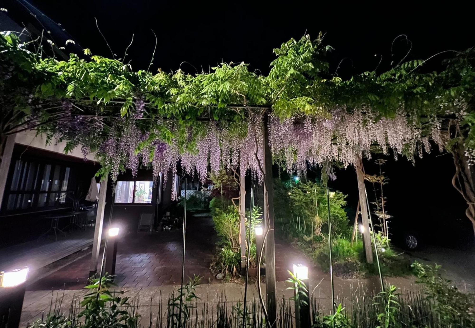 ホテル ペンション蘭峰 富士河口湖町 エクステリア 写真